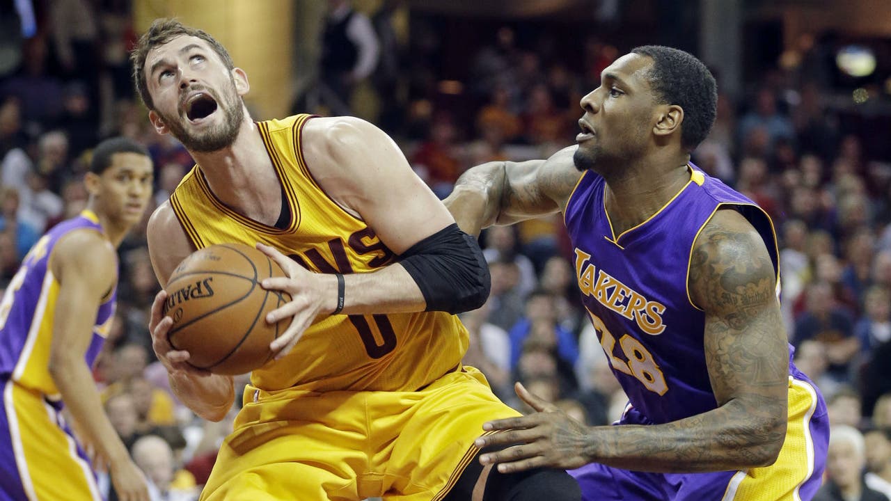 Cavaliers' big three hit on all cylinders